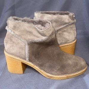 UGG Womens Kasen Booties